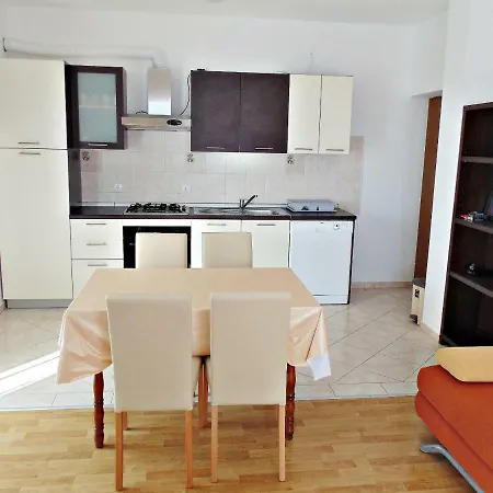 1 Bedroom Apartment 55 M2 Rtina Exterior photo